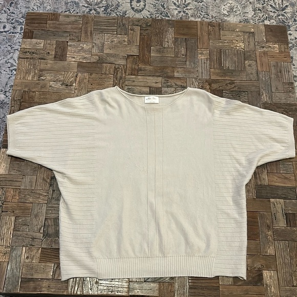 Allie Rose Dolman Sweater Short Sleeve Top Size Large - Picture 2 of 11